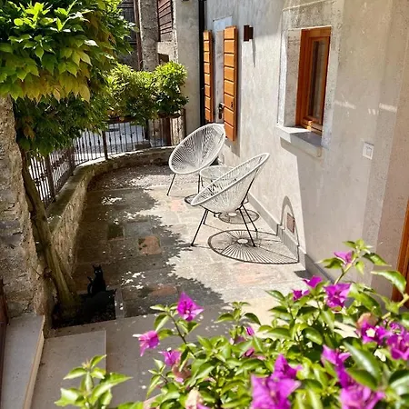 Borgo Cantagallo Casa Olivia 1 Tremosine
