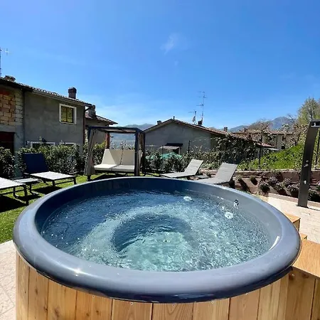 Casa de Férias Borgo Cantagallo Casa Olivia 1 *