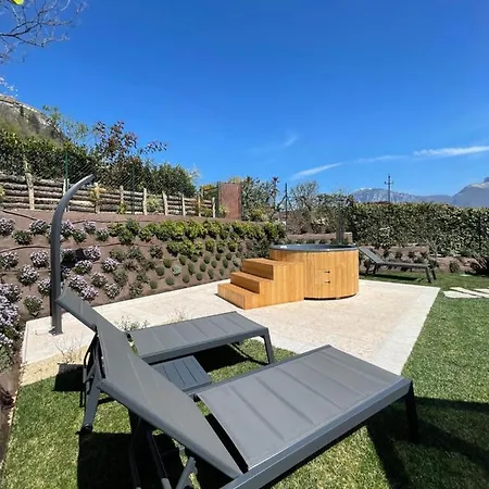 Borgo Cantagallo Casa Olivia 1 *